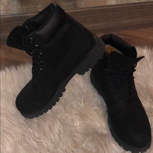 black Timberland boots